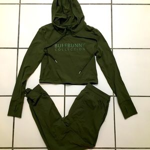 BuffBunny Sweatsuit Set (Size Small)